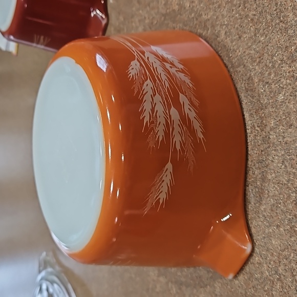 Vintage Pyrex Autumn Harvest Set of 3 Nesting Casserole Dishes with Lids!!! - Picture 11 of 16